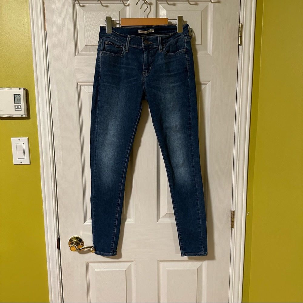 Levi’s - 710 Super Skinny Jeans